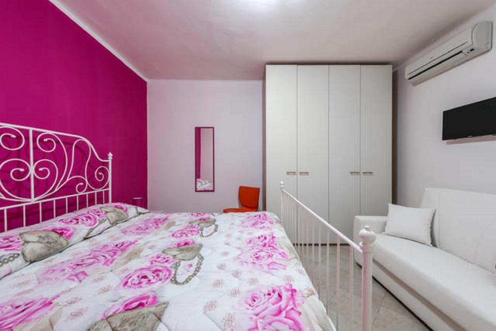 Al Cortile Apartment Bari Exterior photo